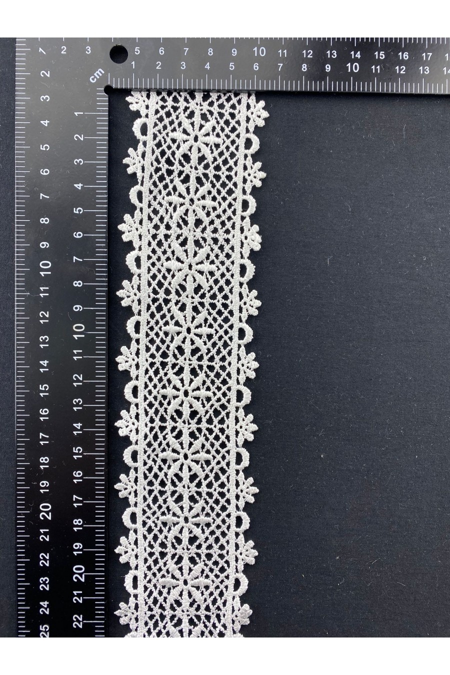 6 cm Genişliğinde Parlak Ham Güpür Brode Bant