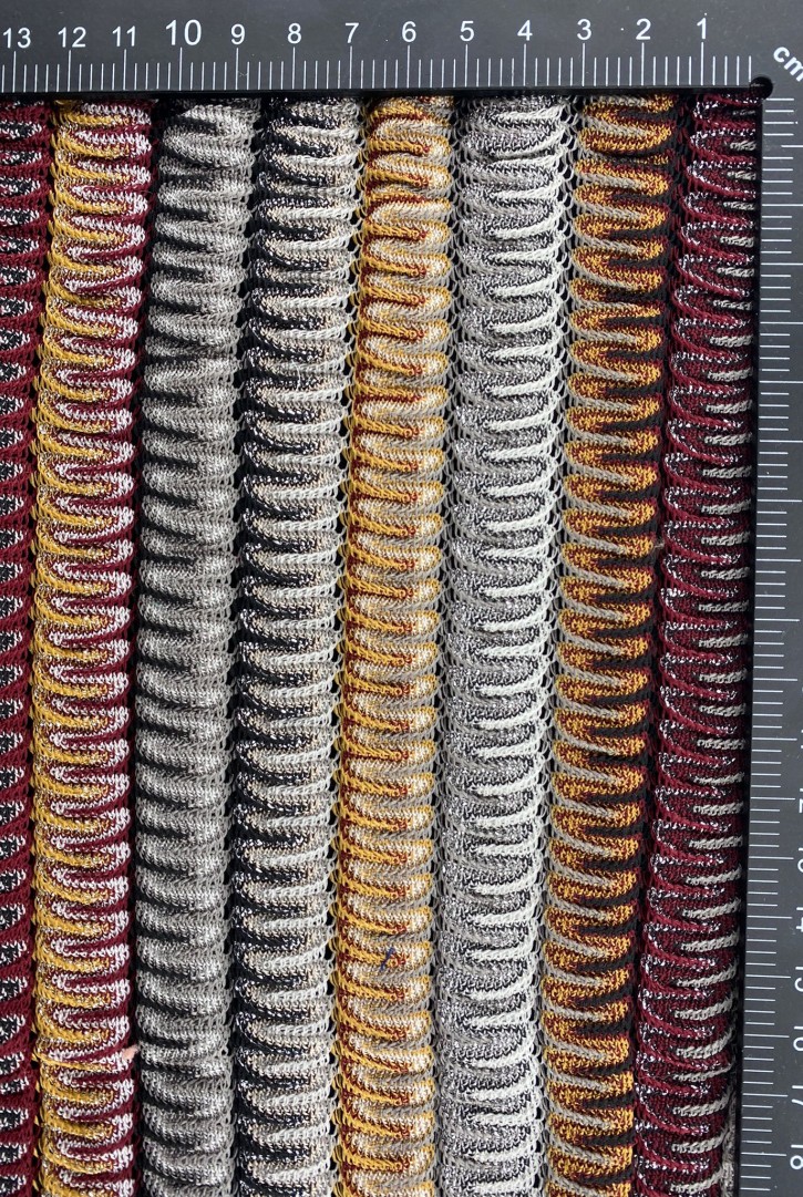 Renkli Polyester Dantel Kumaş