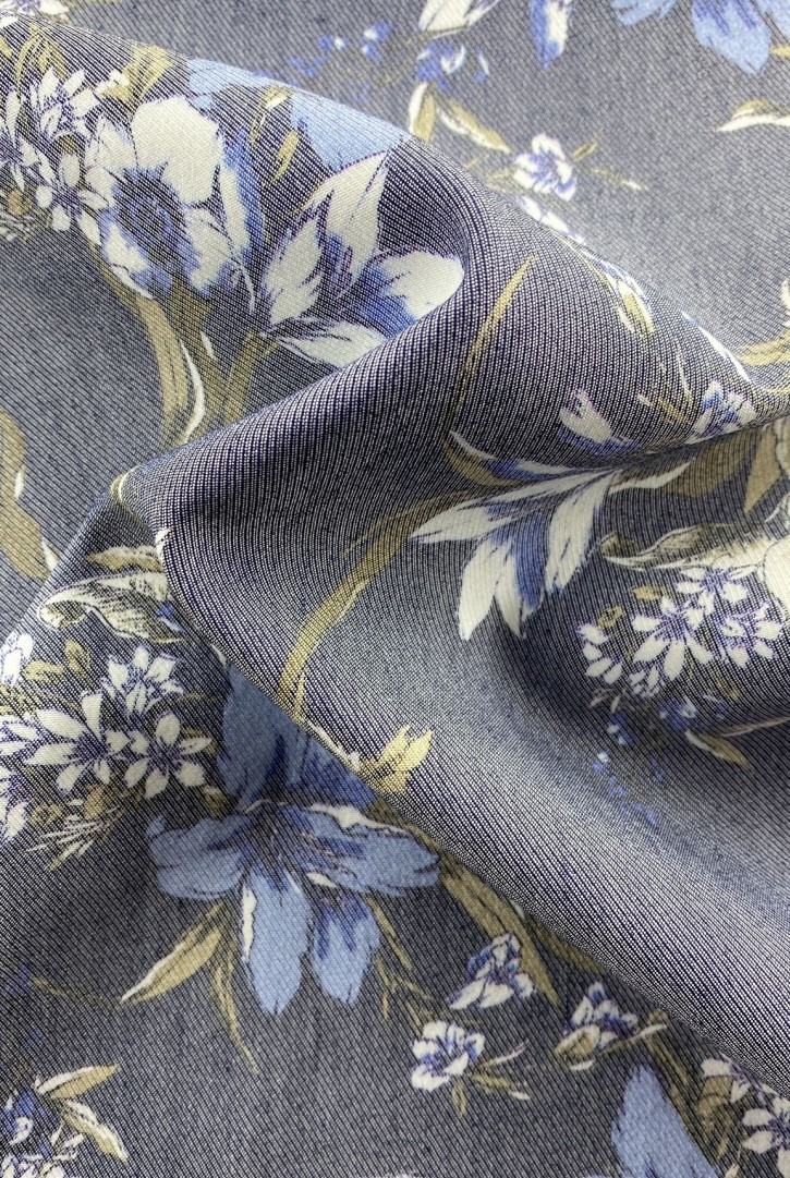 22384 KUMAŞ/YERLİ/LEZ/VİSKON/POLYESTER/RENKLİ/140 CM