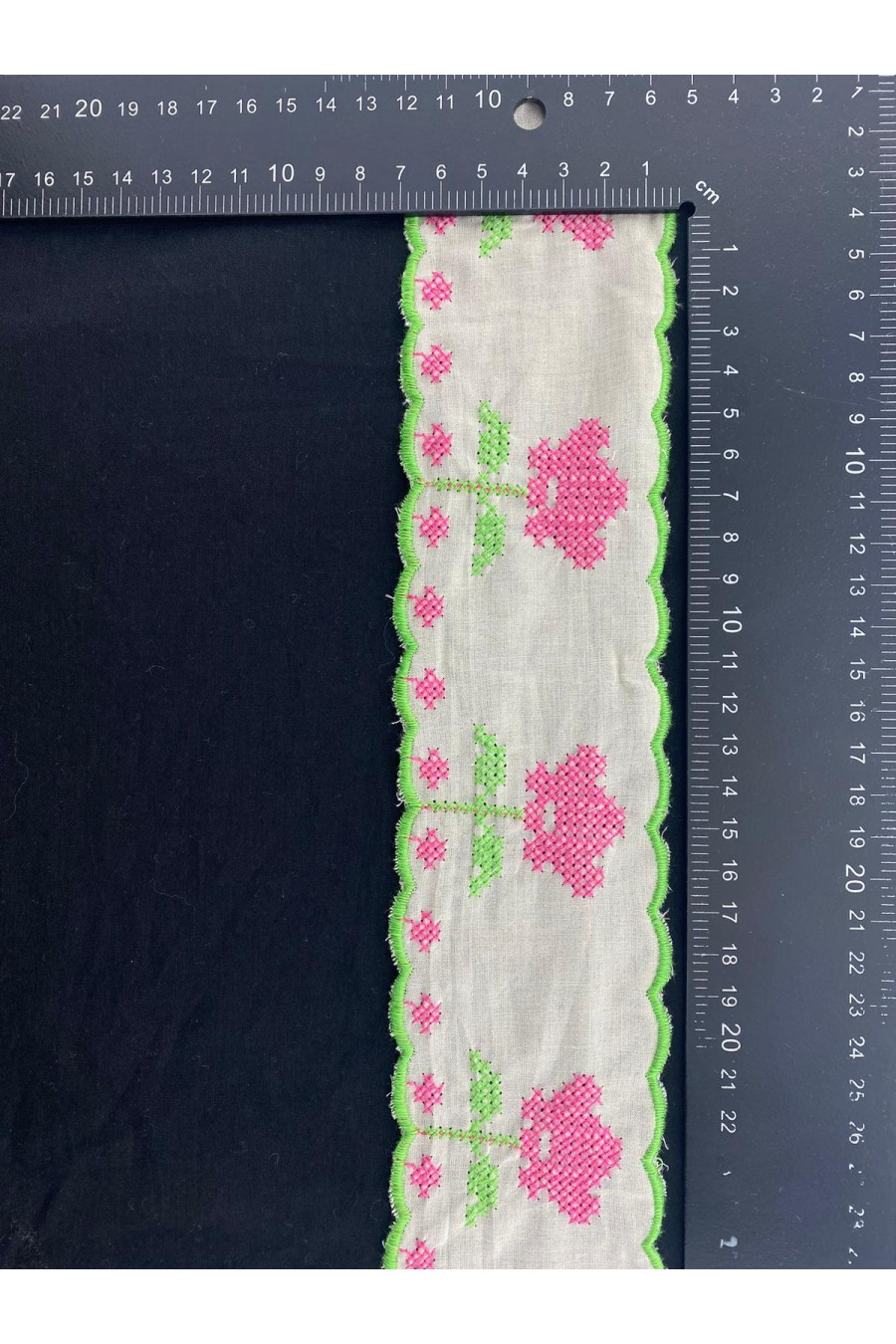 Nakışlı Pembe-Yeşil Çiçekli Pamuk Polyester Vual Brode Bant, 7 cm