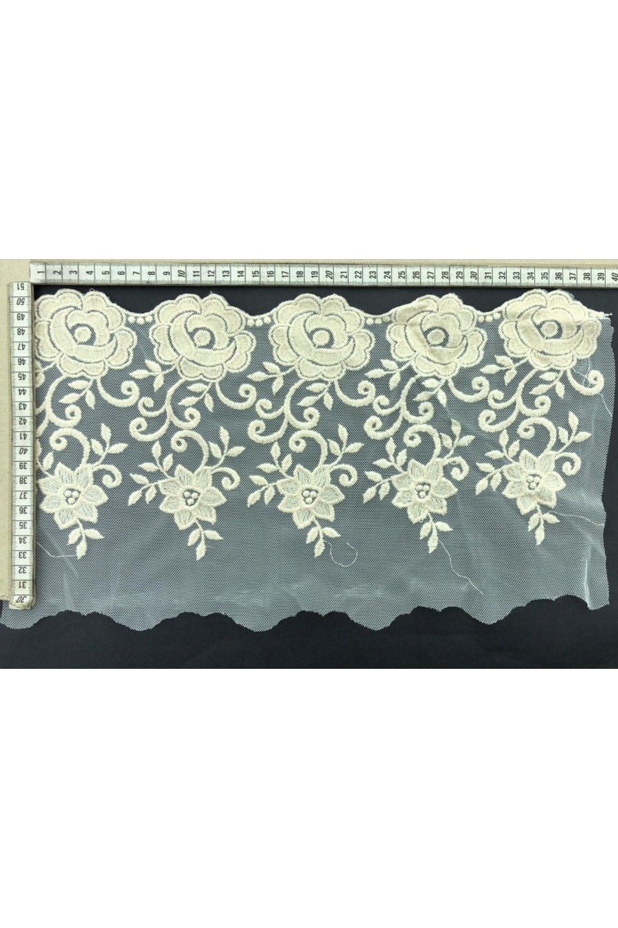 Ham Pamuk Tül Üzeri Fisto Brode Bant