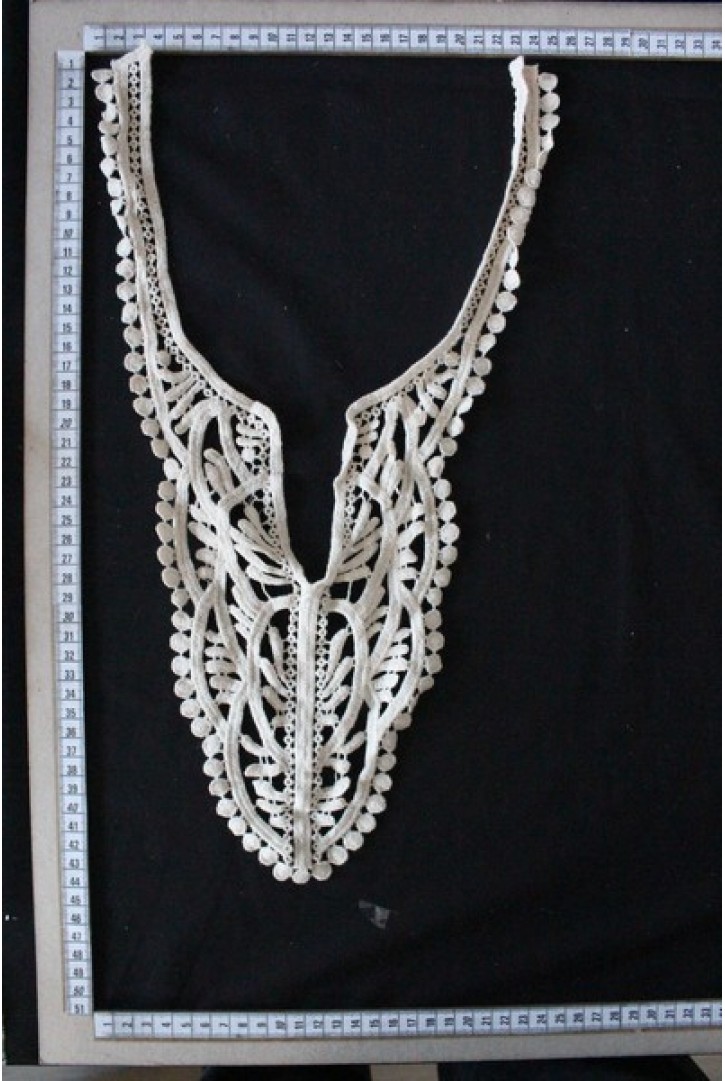 Ham Pamuk Yaka Brode Kumaş