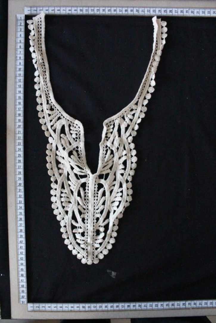 Ham Pamuk Yaka Brode Kumaş