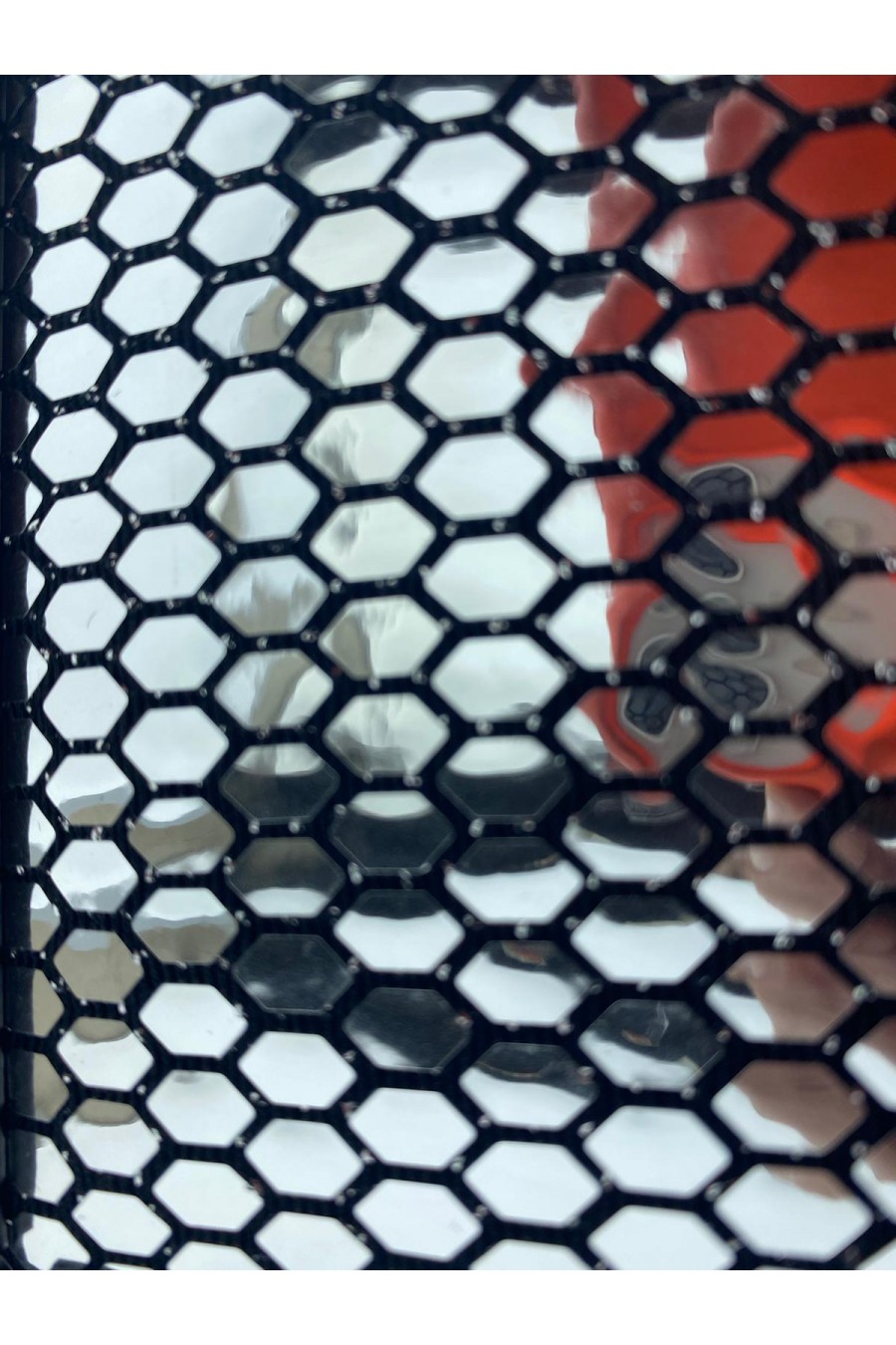 Gümüş Petek Desenli Buzy Kumaş, 135 cm