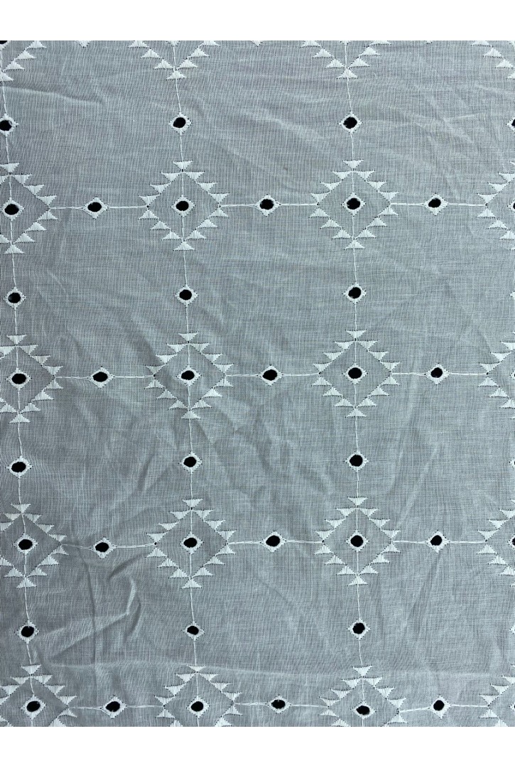 Kasar İşlemli Bohrerli Pamuk Polyester Vual Brode Kumaş - 140 cm