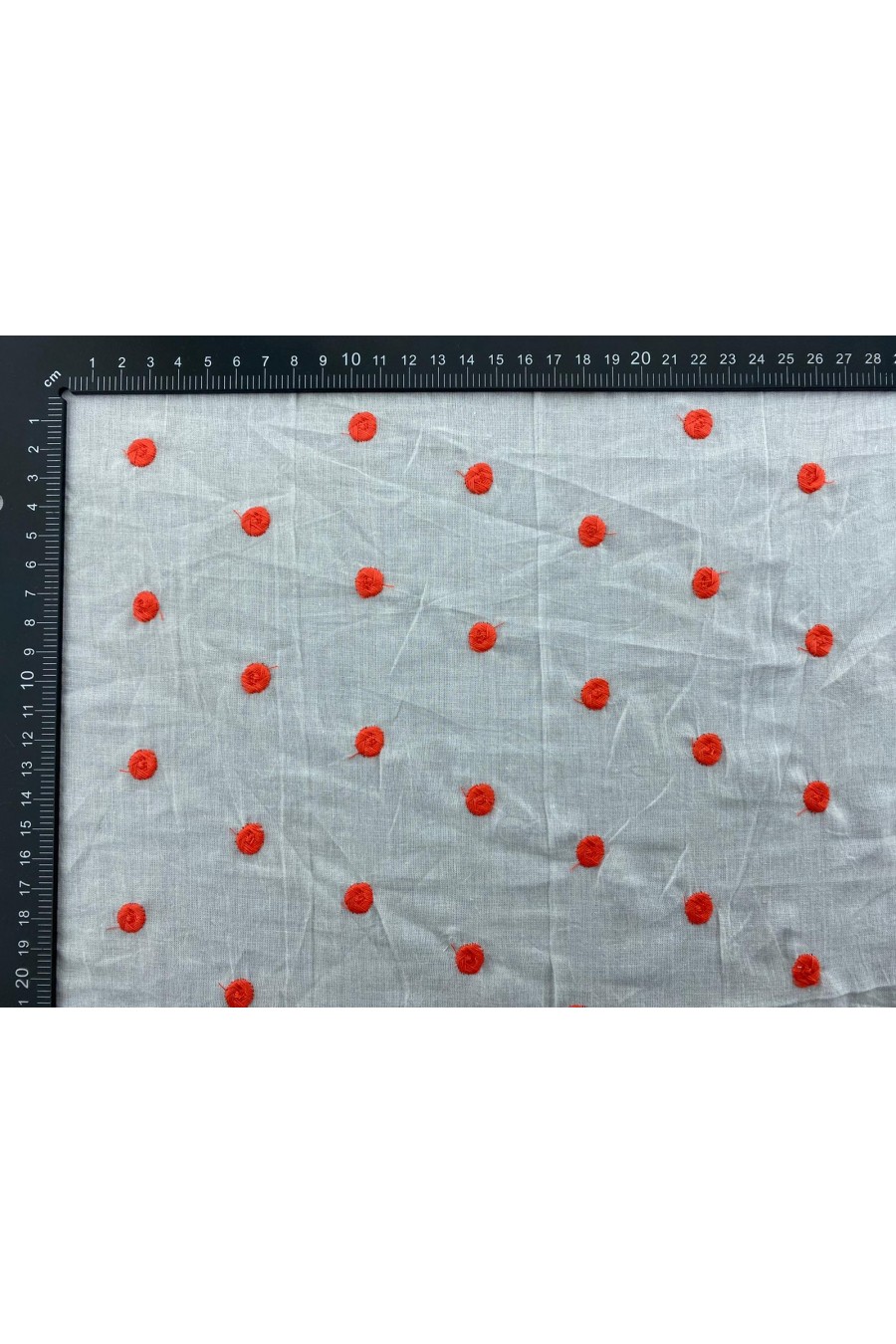 Coral İplikli Puanlı Kasar Zemin Yerli Vual Brode Kumaş