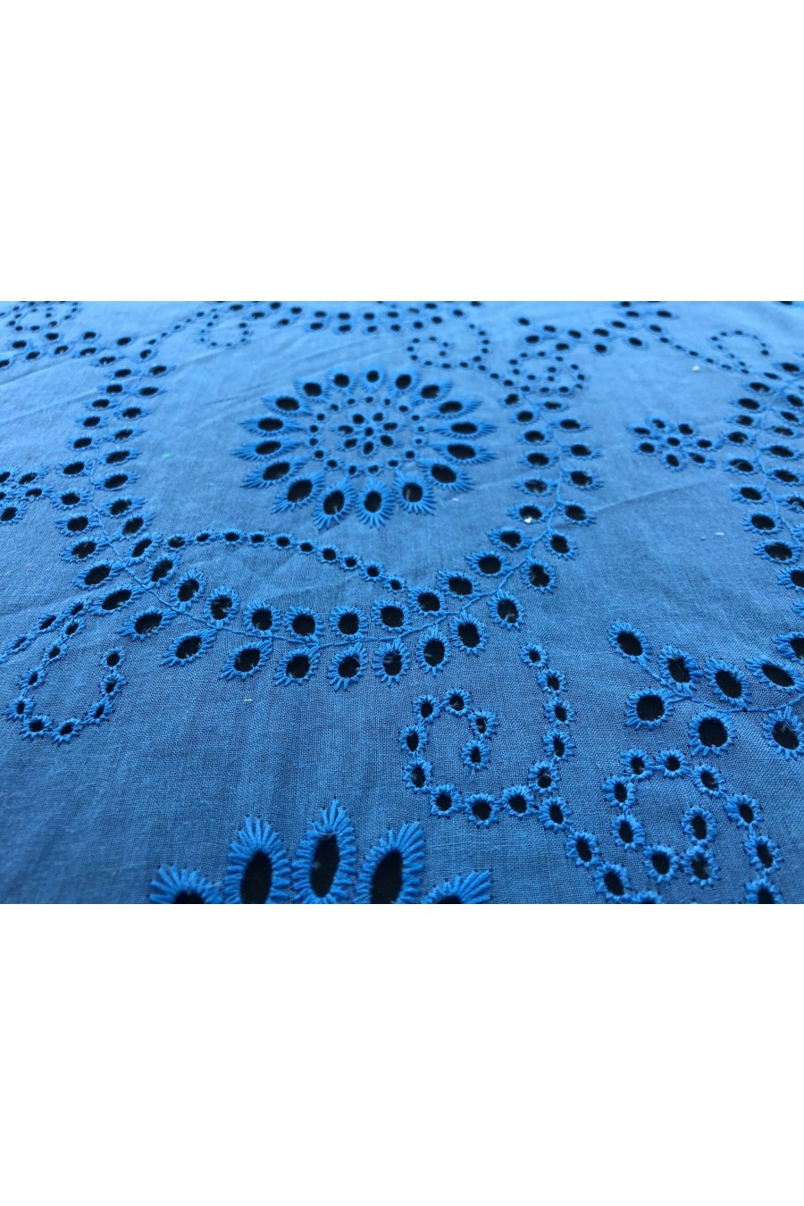 17289-METRE Sky Blue Bohrerli Pamuk Vual İthal Brode Kumaş