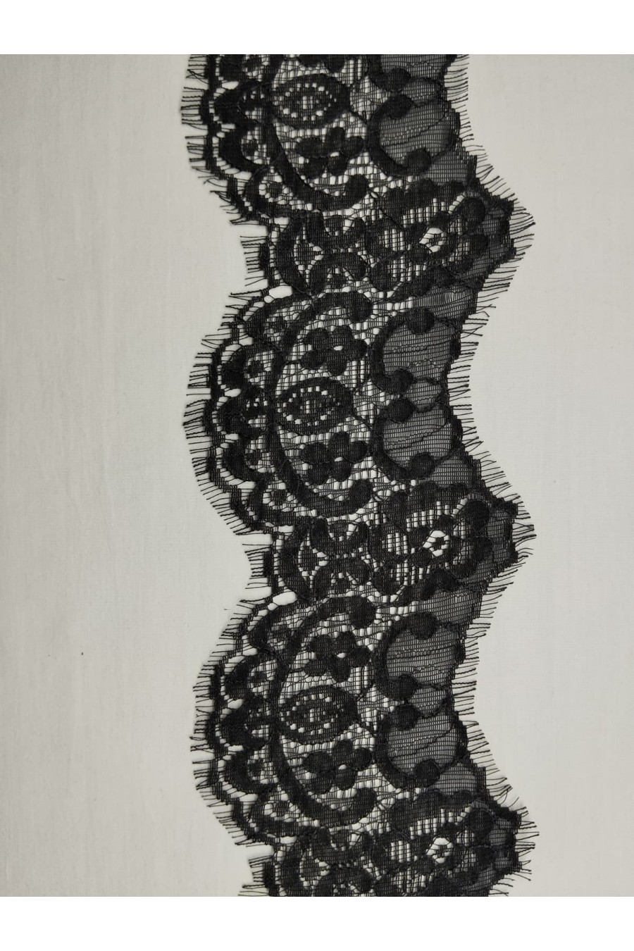 Siyah Sakallı Düz Dantel Bant