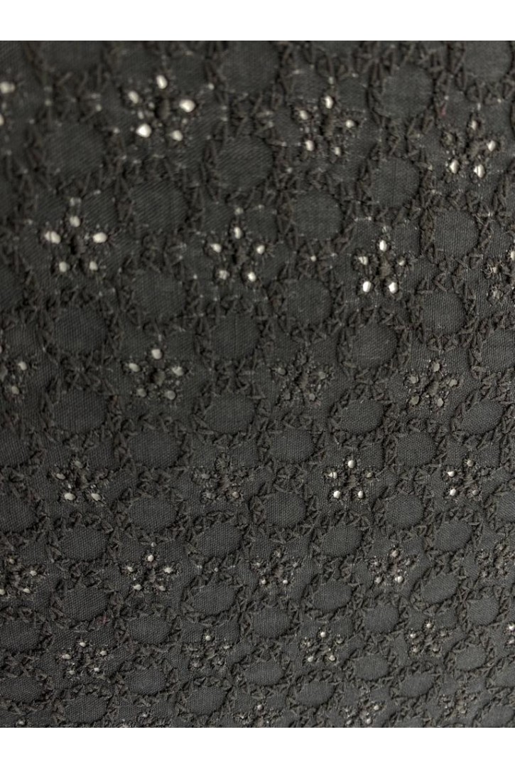 Siyah Zemin Üzerine Siyah İplikli Vual Brode