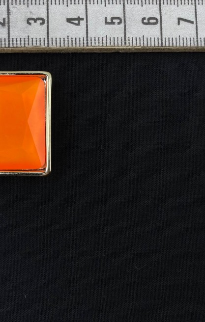 İthal Dikme Taş, Turuncu Kare