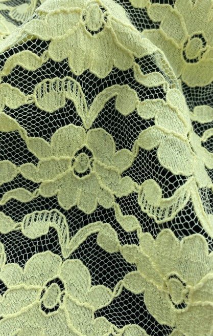 5863 DANTEL/YERLİ/LEZ/TÜL ÜZERİ/POLYESTER/KORDLU/SARI/150 CM