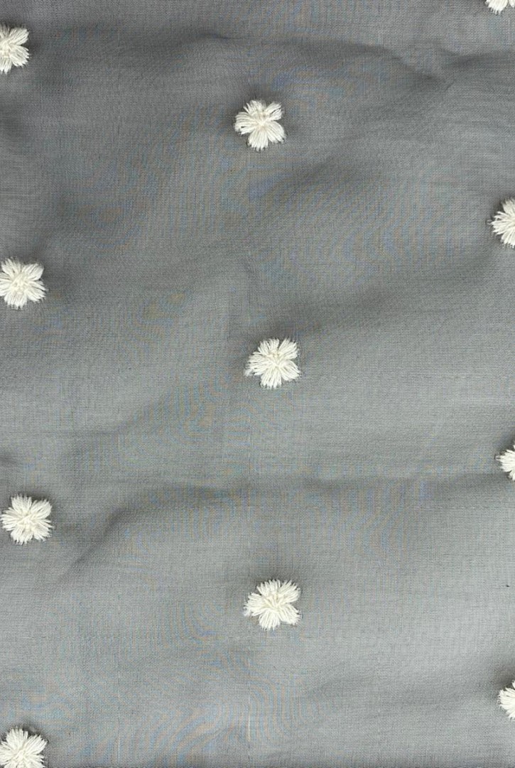 Siyah Organze Üzeri Çiçek Puantiyeli Yerli Tül Kumaş - Ham, 135 cm