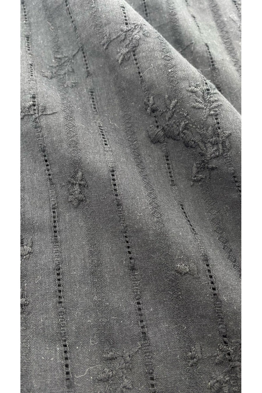 19373 KUMAŞ/İTHAL/LEZ/POLYESTER/VUAL/BLACK/135 CM