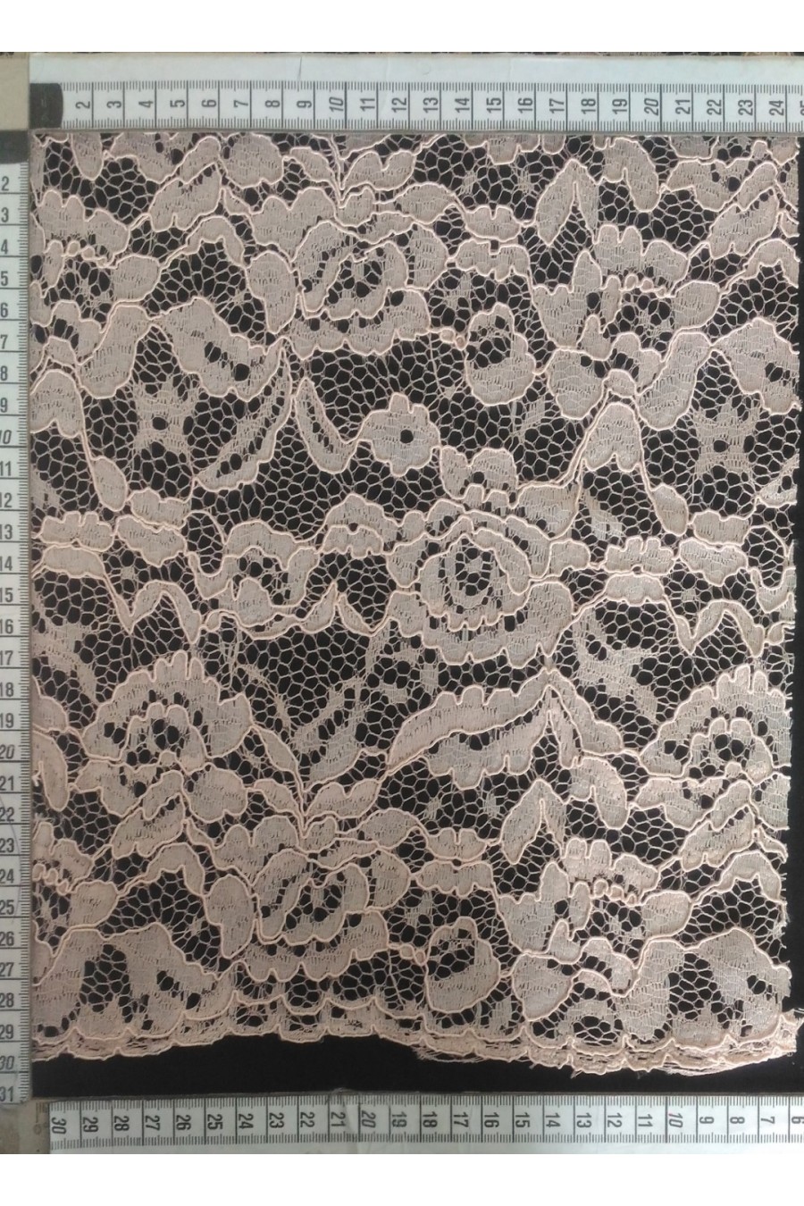 Pembe Naylon Polyester Dantel, Yerli