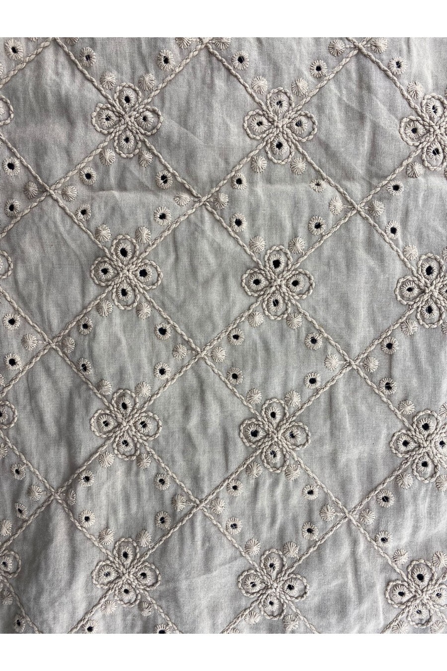 Kahverengi Brode Vual Kumaş Pamuk Polyester  - Bohrer Desenli - 135 CM