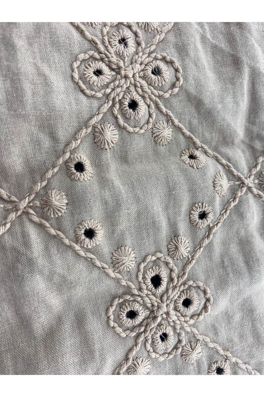 Kahverengi Brode Vual Kumaş Pamuk Polyester  - Bohrer Desenli - 135 CM
