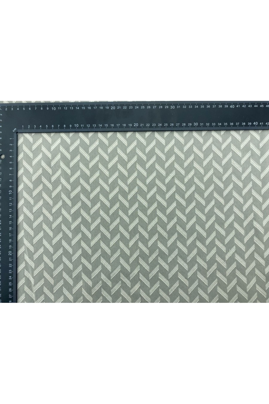 18318-METRE Taş Renk Jakarlı Şifon Kumaş – İthal Polyester, 150 cm | Zarif Dokunuş