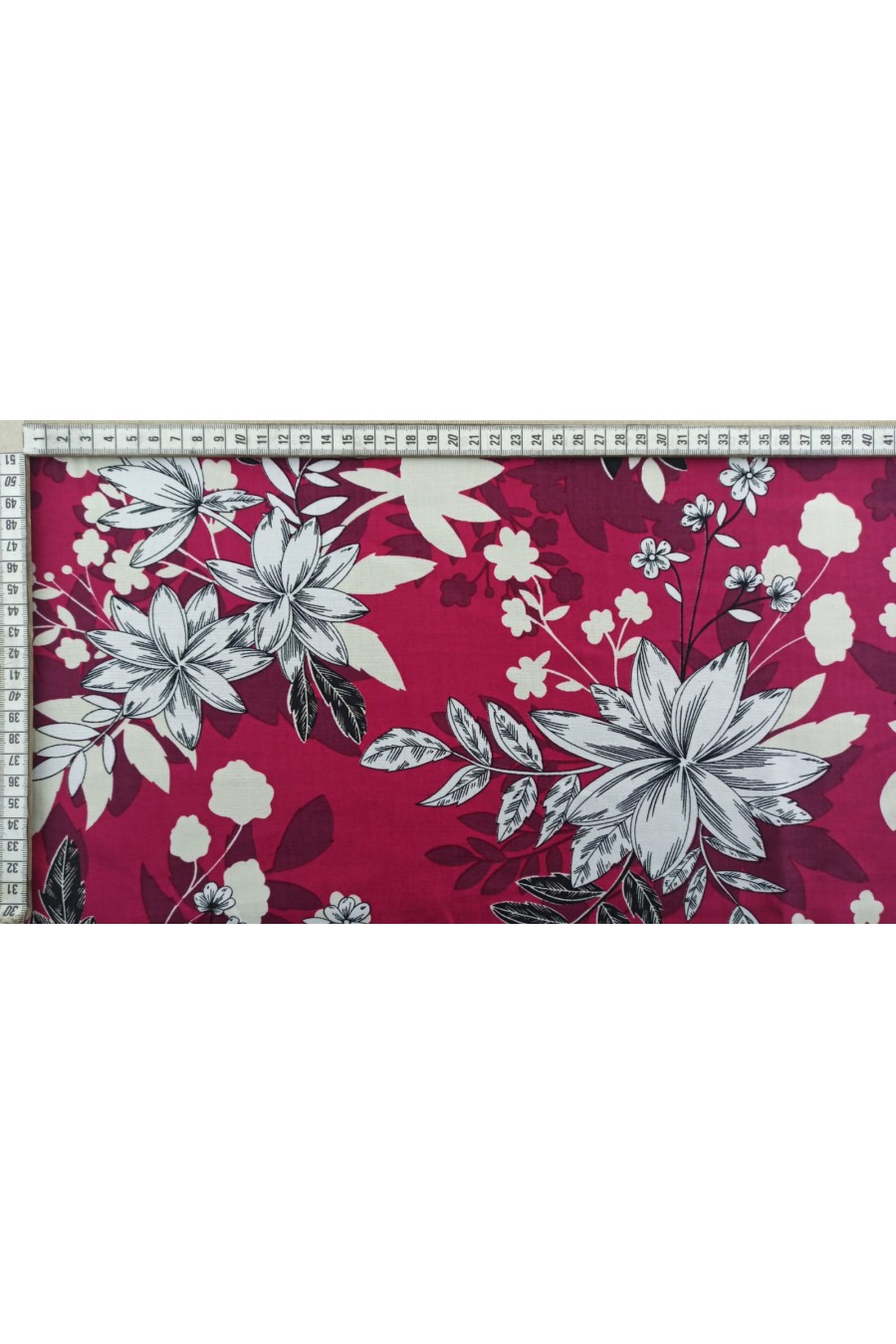 12533-METRE Bordo Zeminli Viskon Kumaş, Renkli Baskı, 150 cm