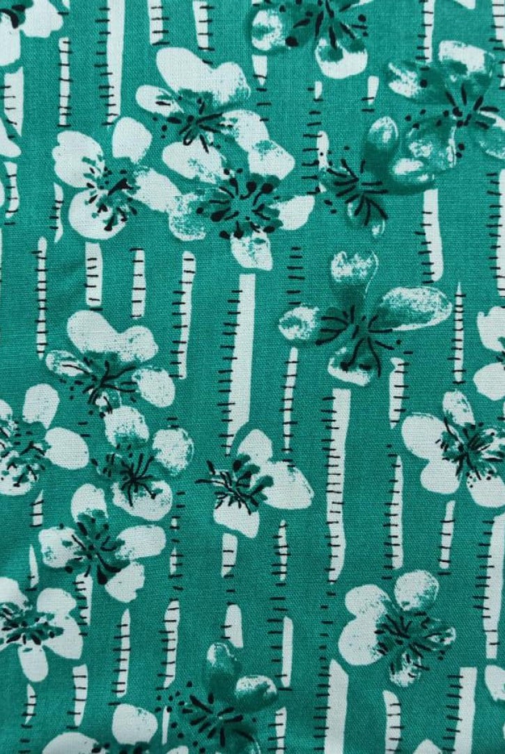 Yeşil Çiçek Desenli Viskon Kumaş