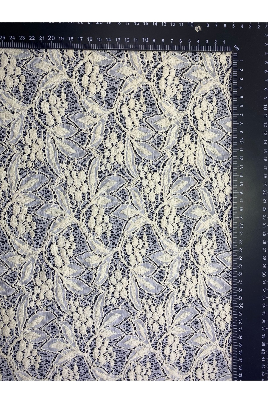 Kabartmalı Fiksli Pamuk Naylon Dantel Kumaş
