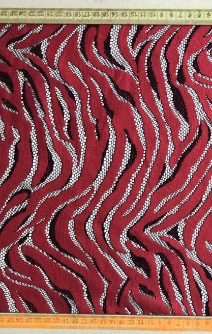 Kırmızı Tül Üzeri Polyester Naylon Dantel