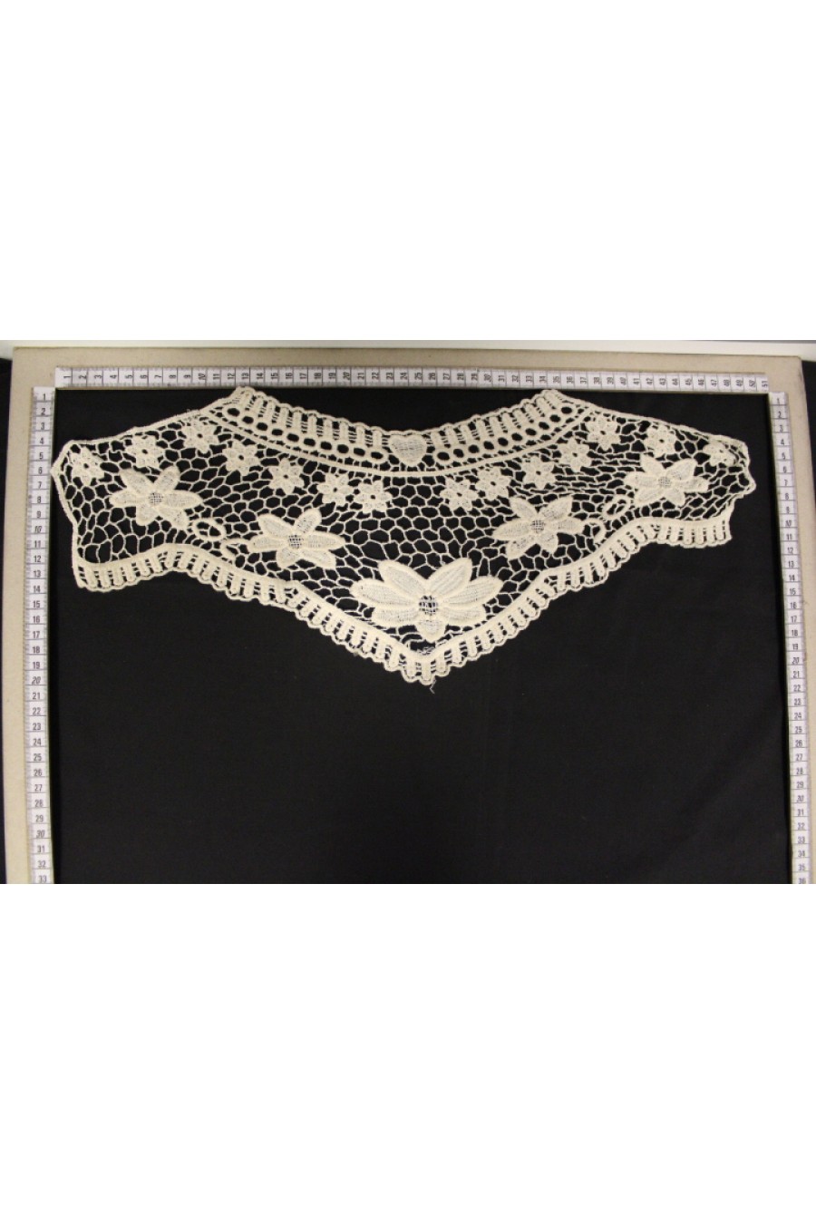 1883-ADET Ham Pamuk Brode Yaka