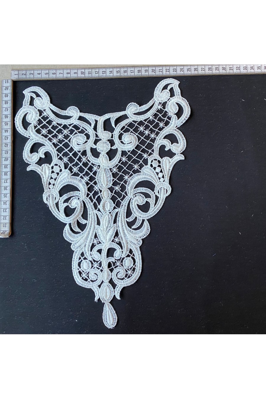 Ham Mat Polyester Brode Yaka