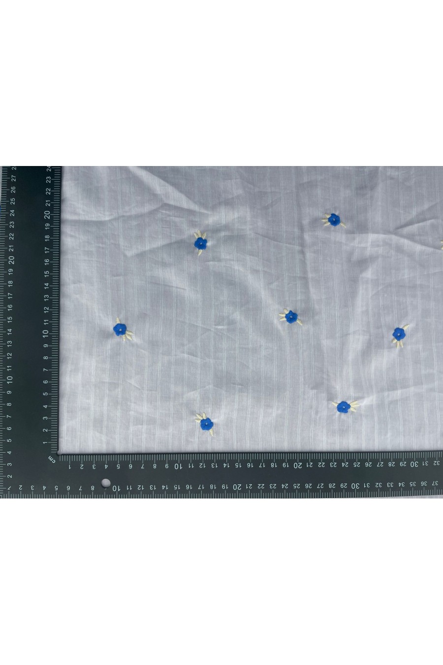 19666 KUMAŞ/YERLİ/LEZ/TENCEL NAYLON POLYESTER/ÇİZGİLİ/NAKIŞLI/PEMBE ZEMİN/150 CM