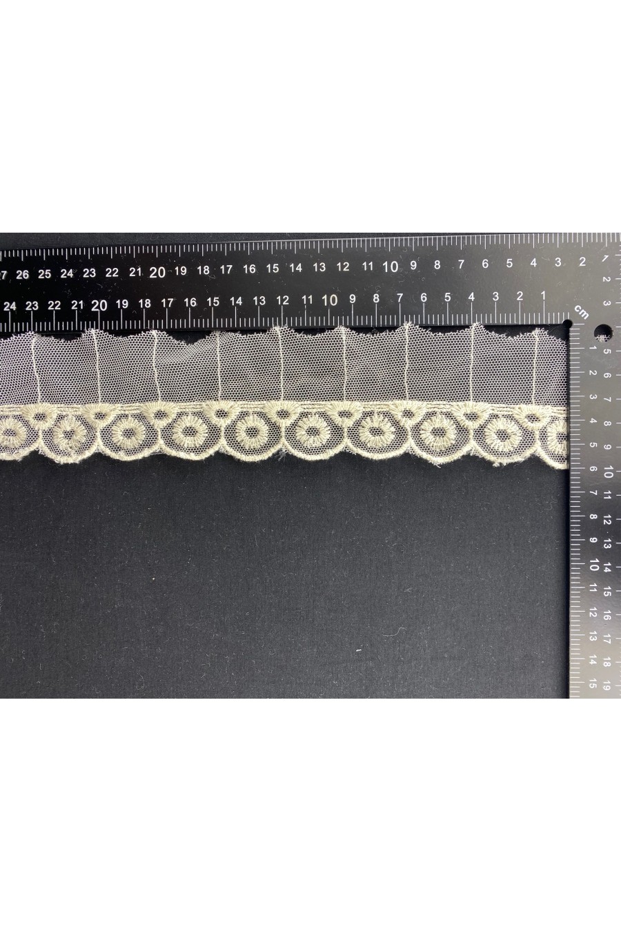 10330-METRE Ham Pamuklu Brode Bant, Tül Üzeri