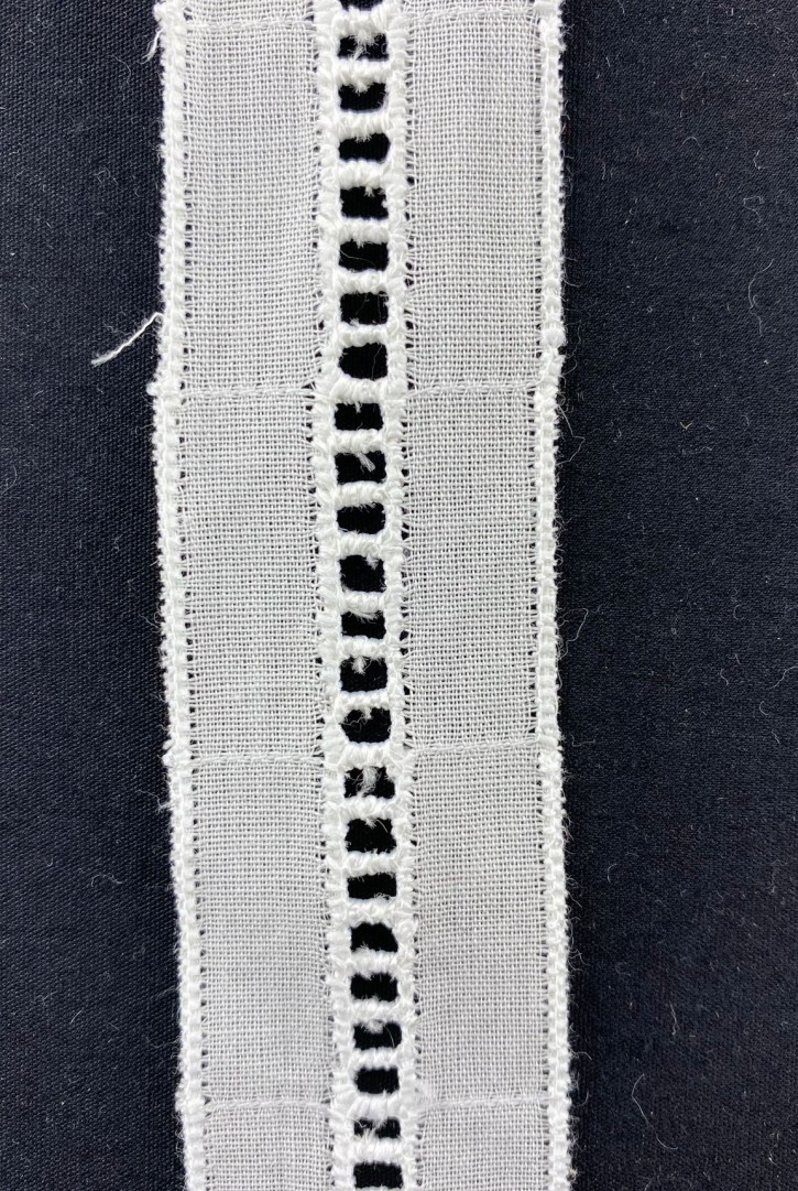 2.5 cm Genişliğinde Kasar İşlemli Vual Brode Bant