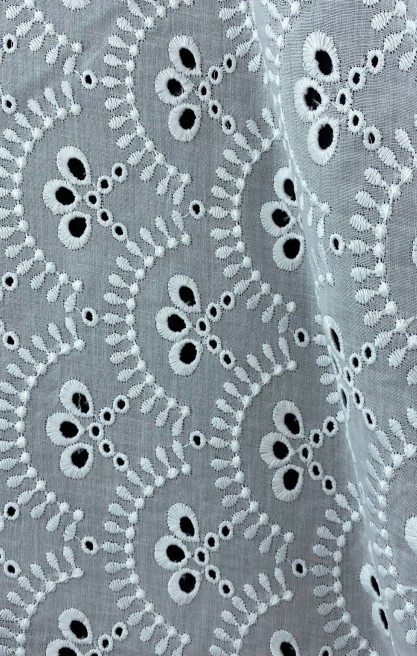 Beyaz Kumaş Üzeri Beyaz İpli Pamuk Brode, Yerli