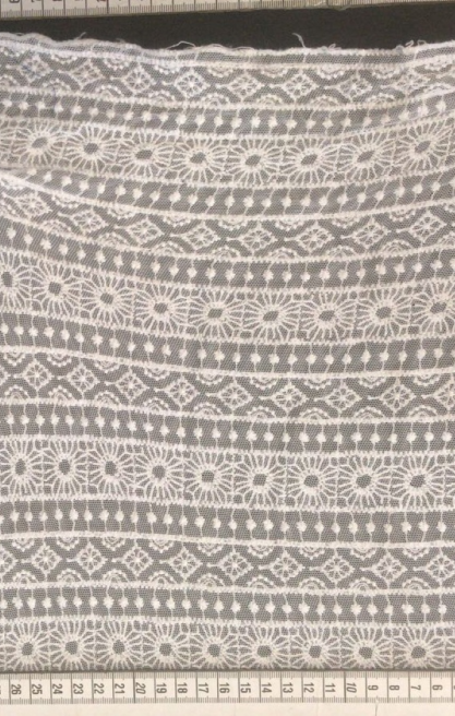 Yeşil Pamuk Tül Üzeri Brode