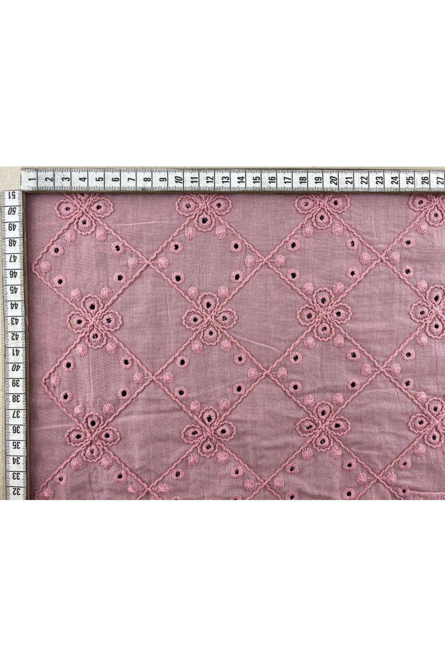 Pudra Renk Bohrer Desenli Pamuk Polyester Brode Vual Kumaş - 135 CM