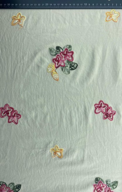 Bej Zemin Renkli Nakışlı Aerobin Kumaş