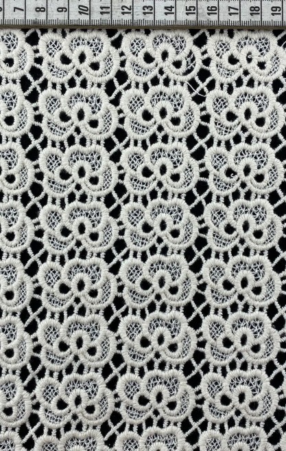 Ekru Mat Polyester Brode