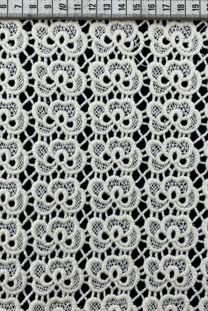 Ekru Mat Polyester Brode