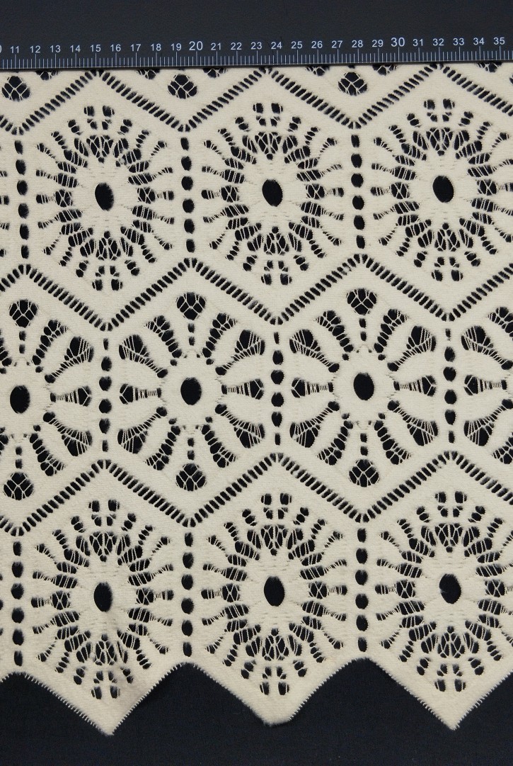 Bej Şardonlu Mikro Polyester Yerli Dantel Kumaş