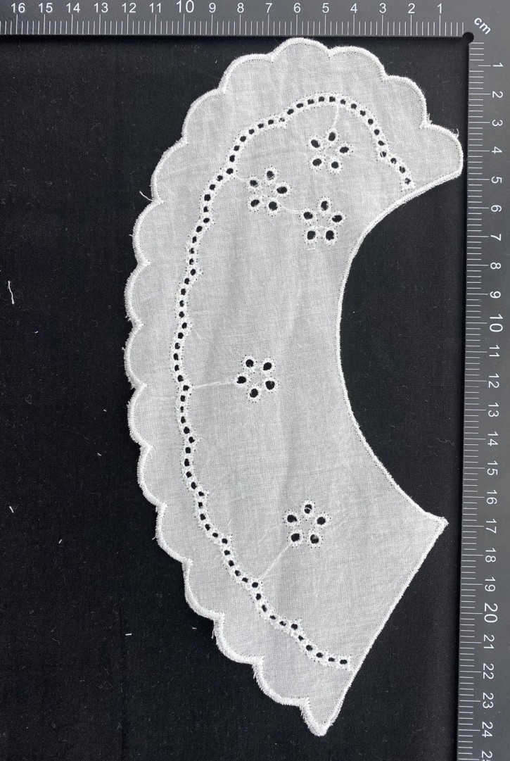 Mat Bohrer İşlemeli Vual Yaka Brode, Yerli, 3. Beden, 24 cm