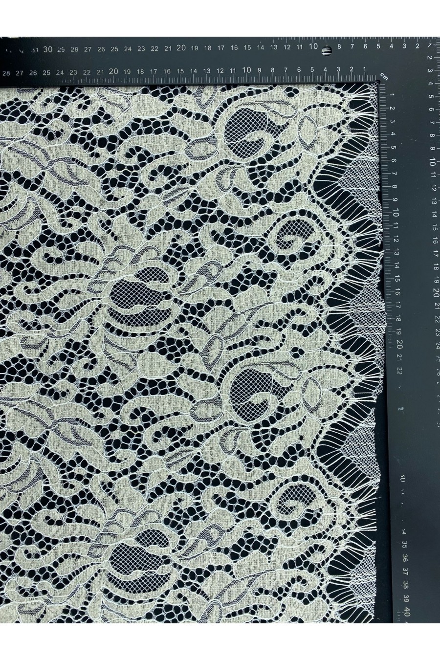 6195-KG Fikseli Likrasız Polyester Dantel, İthal, 150 cm