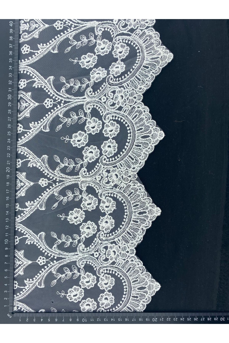 Krem Tül Üzeri Brode Bant, 25 cm