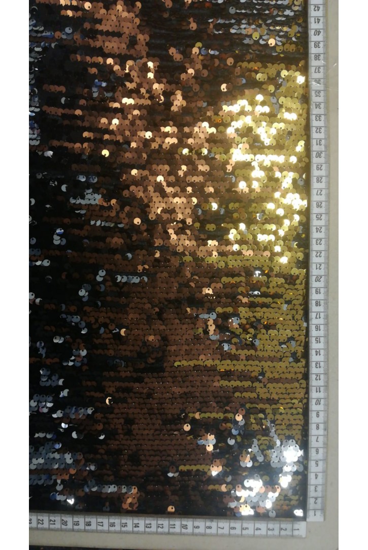 Siyah Tül Üzeri Gold Pullu Likralı Kumaş