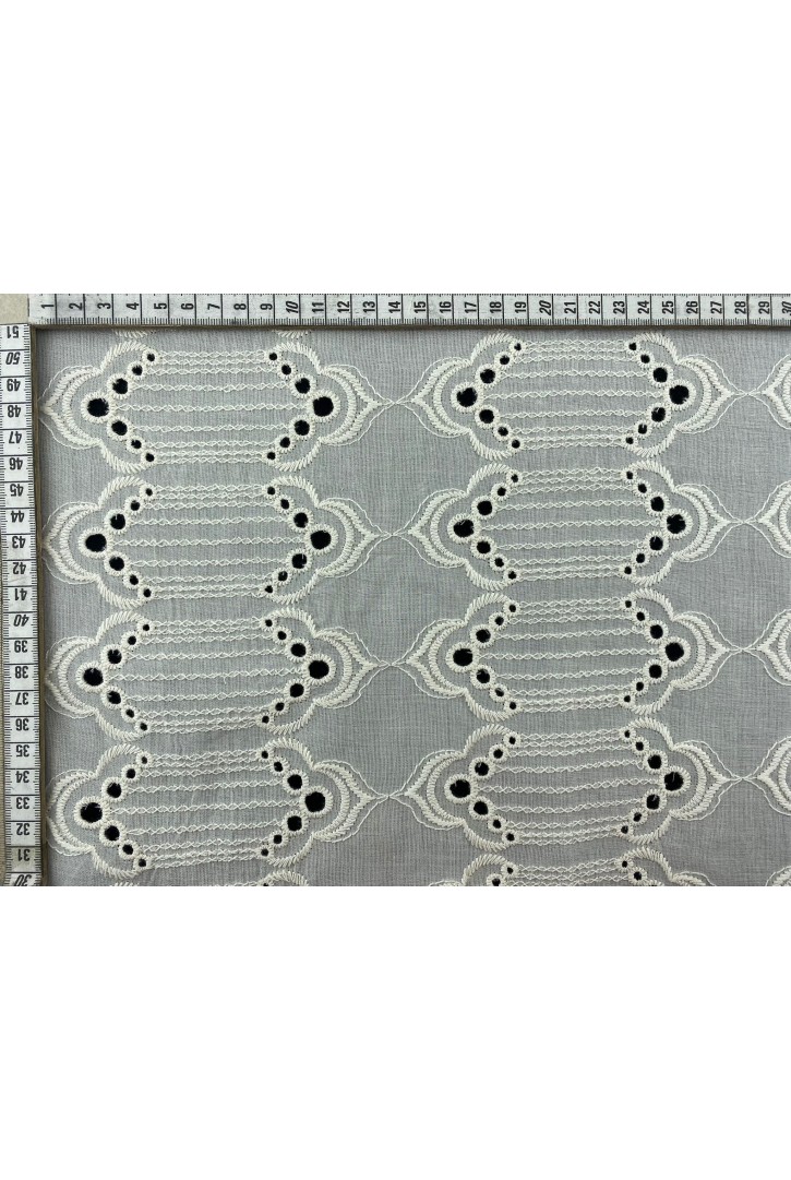 Kasar İşlemli Bohrerli Pamuk Polyester Vual Brode - 130 cm