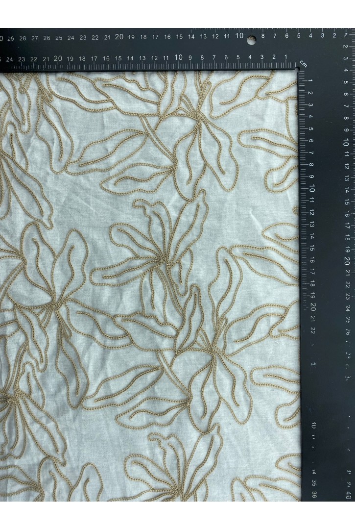 Süzeneli İşlemeli Camel Poplin Kumaş – 130 cm