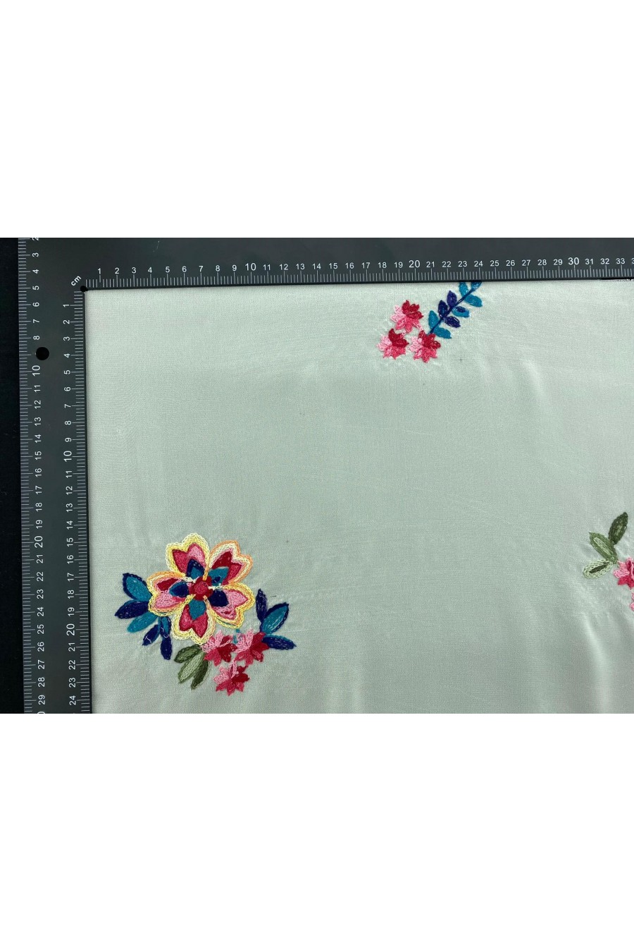 Çok Renkli Nakışlı Pamuk Vual Brode, 150 cm