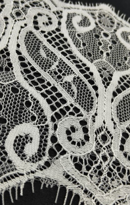 Off White Sakallı Naylon Dantel Bant