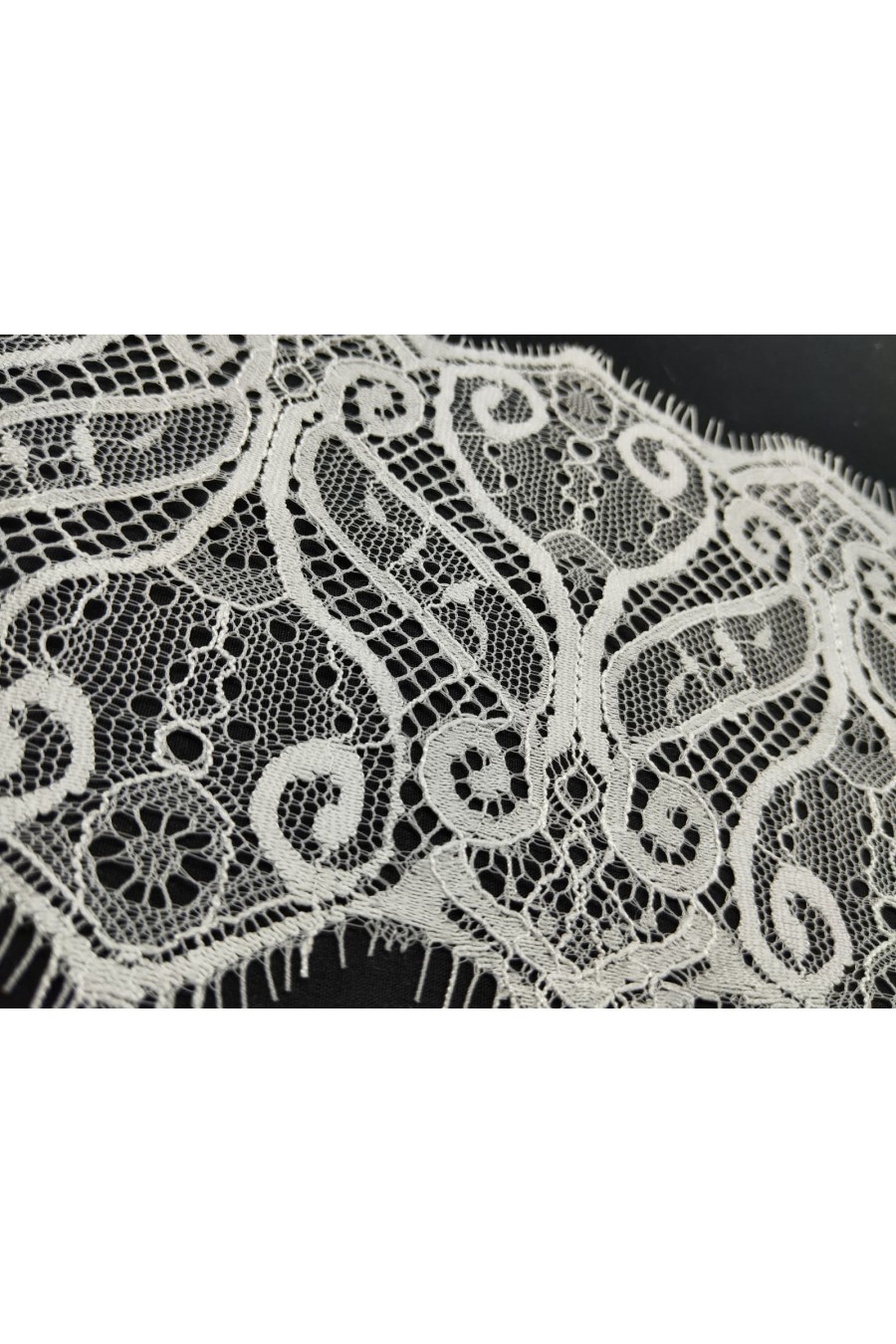 Off White Sakallı Naylon Dantel Bant