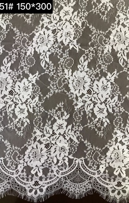 Siyah Sakallı Naylon Dantel Kumaş