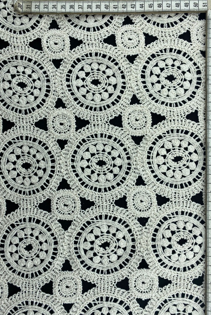 Yeşil Renk Yerli Pamuk Güpür Brode, 130 cm