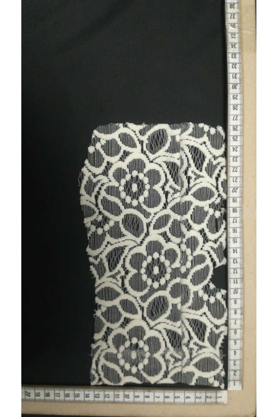 Şardonlu Dantel Kumaş