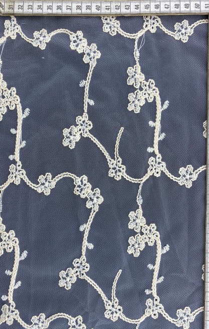 13980 BRODE/YERLİ/LEZ/TÜL ÜZERİ/PAMUK İPLİK/KORDLU/HAM ZEMİN /HAM İPLİK/140 CM